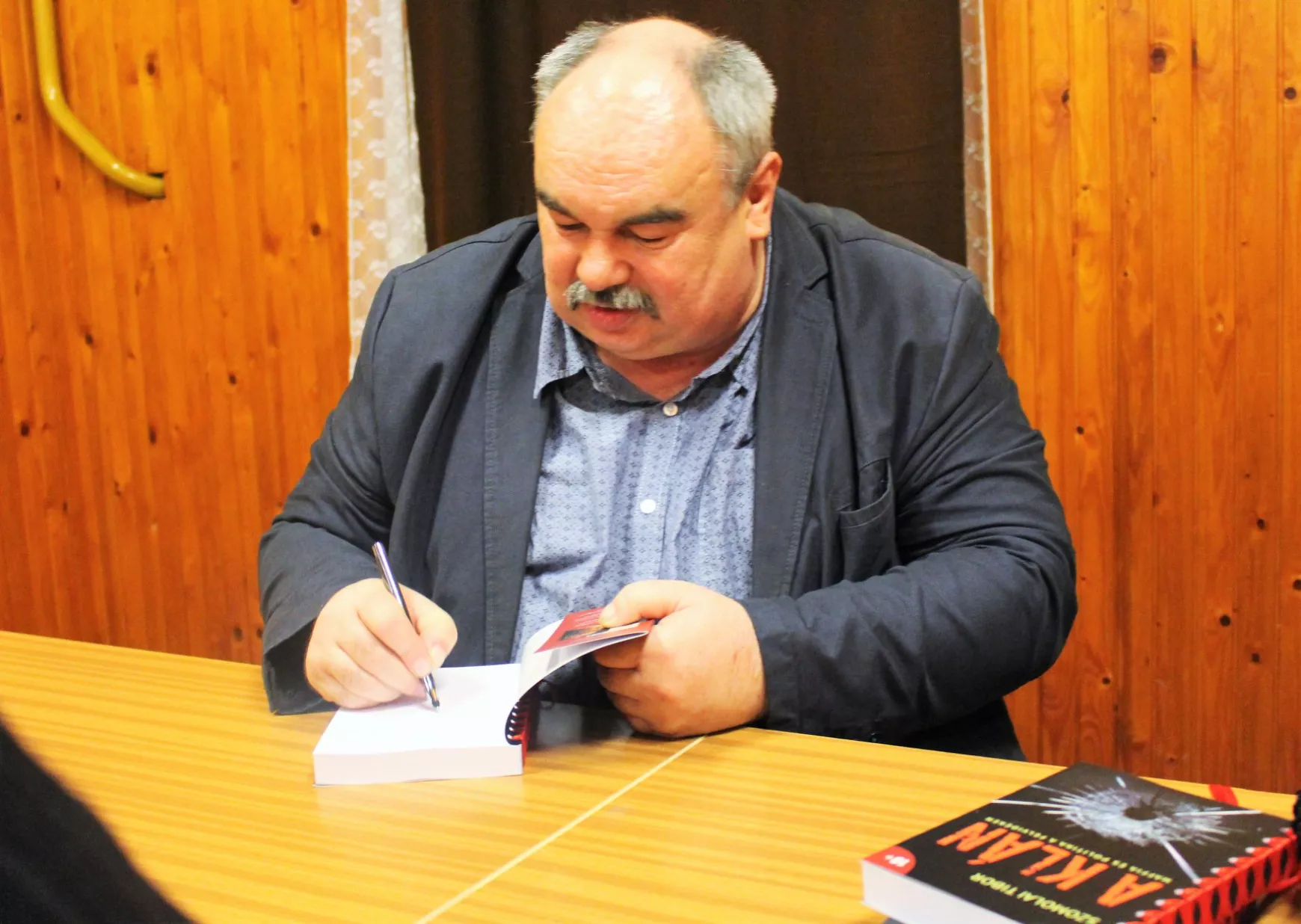 Szomolai Tibor