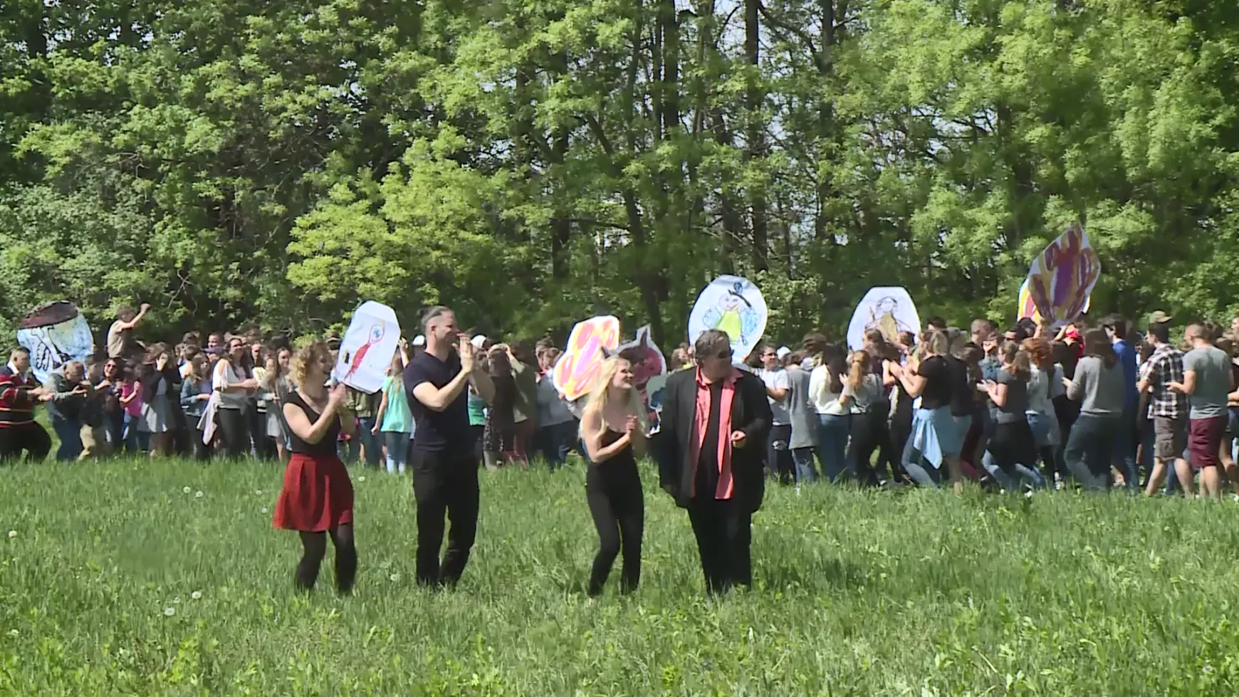 Megjelent Szarka Tamás legújabb videoklipje Megjelent Szarka Tamás legújabb videoklipje