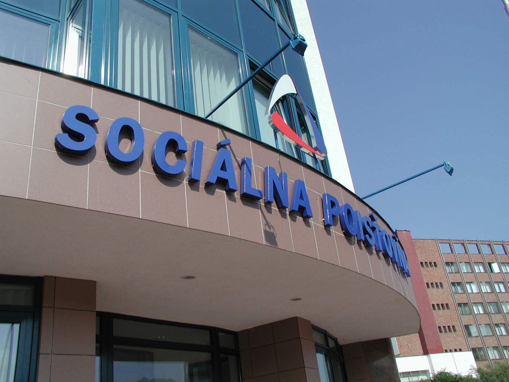 szocialis-biztosito.jpg szocialis-biztosito.jpg