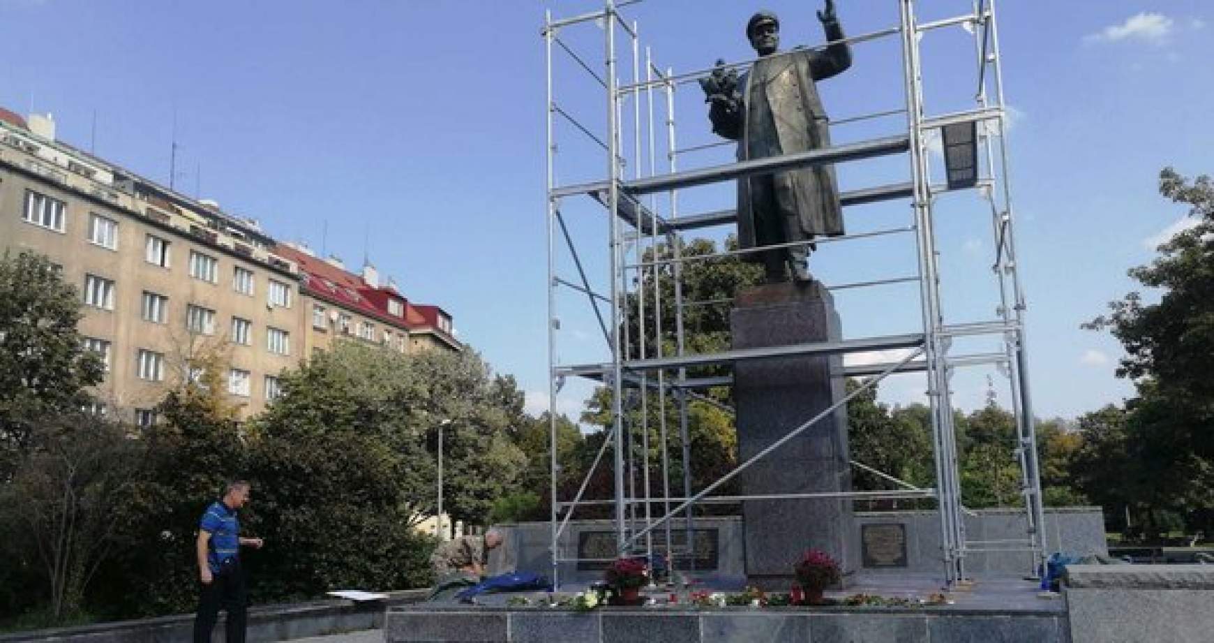 konyev-marsall-pragai-szobra.jpg konyev-marsall-pragai-szobra.jpg