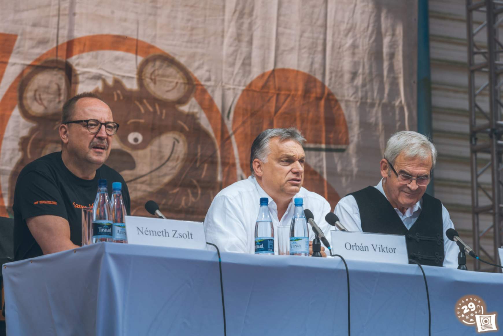 orban_viktor_kissgabor.jpg orban_viktor_kissgabor.jpg
