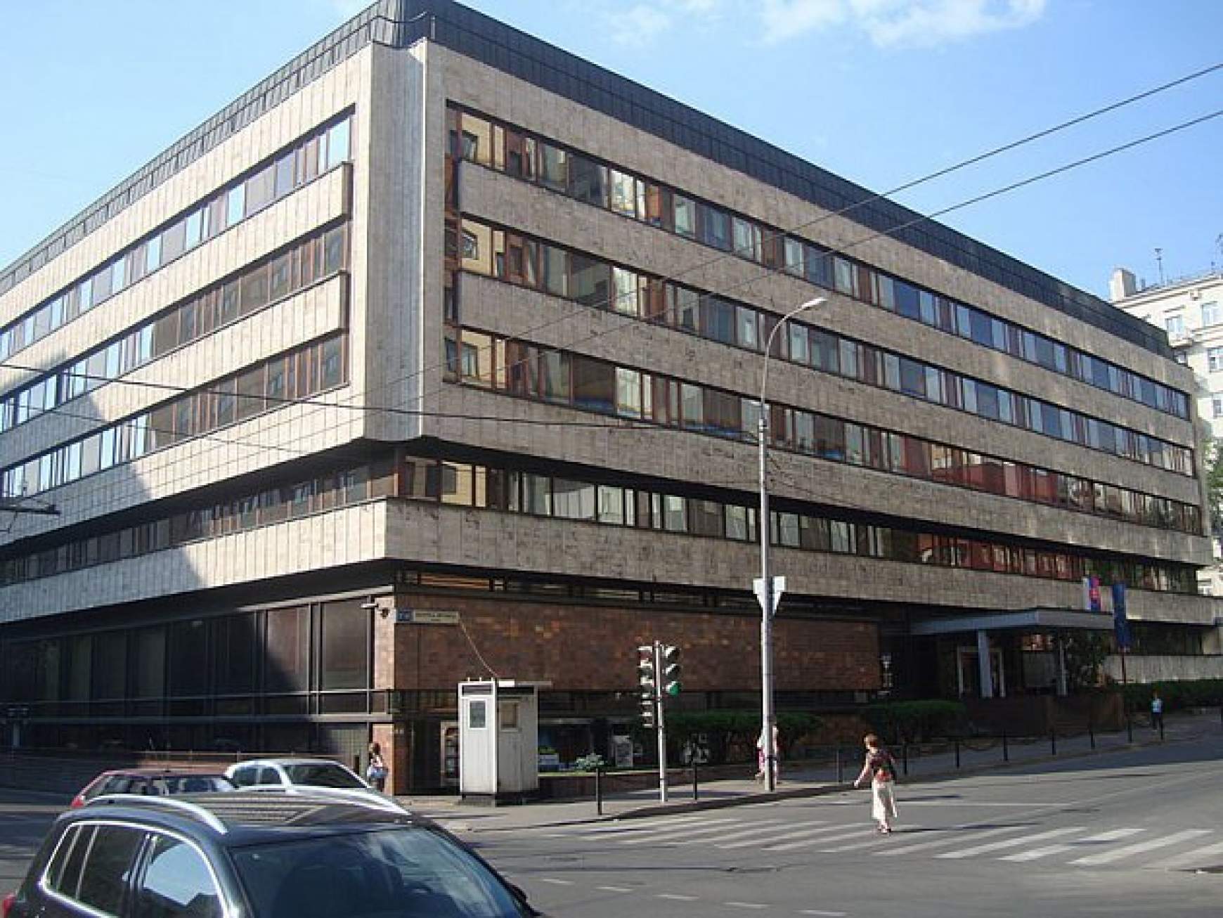 slovenska-ambasada-moskva_denik-630.jpg