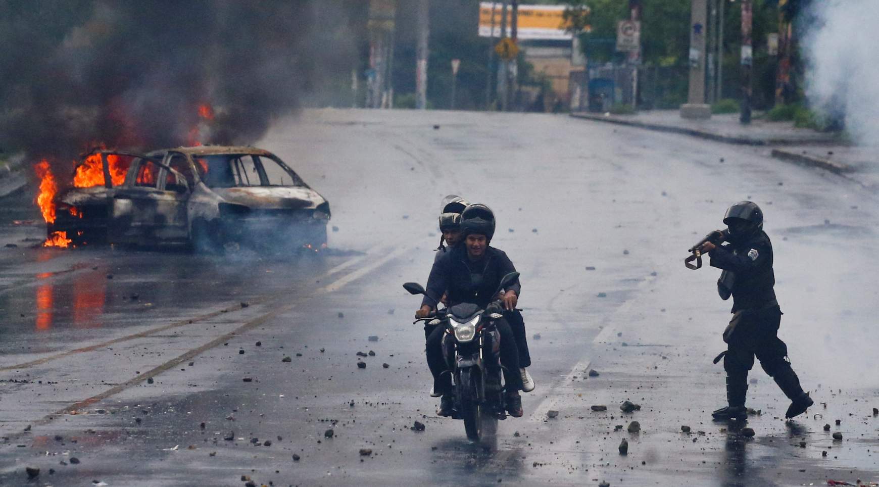 nicaragua-tiltakozas.jpg nicaragua-tiltakozas.jpg