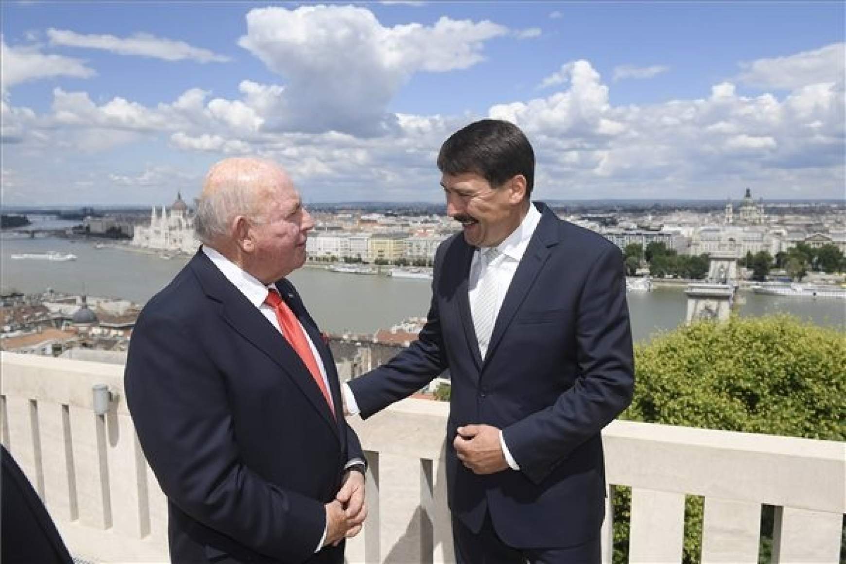 ader-es-usa-kovet-jpg.jpg ader-es-usa-kovet-jpg.jpg