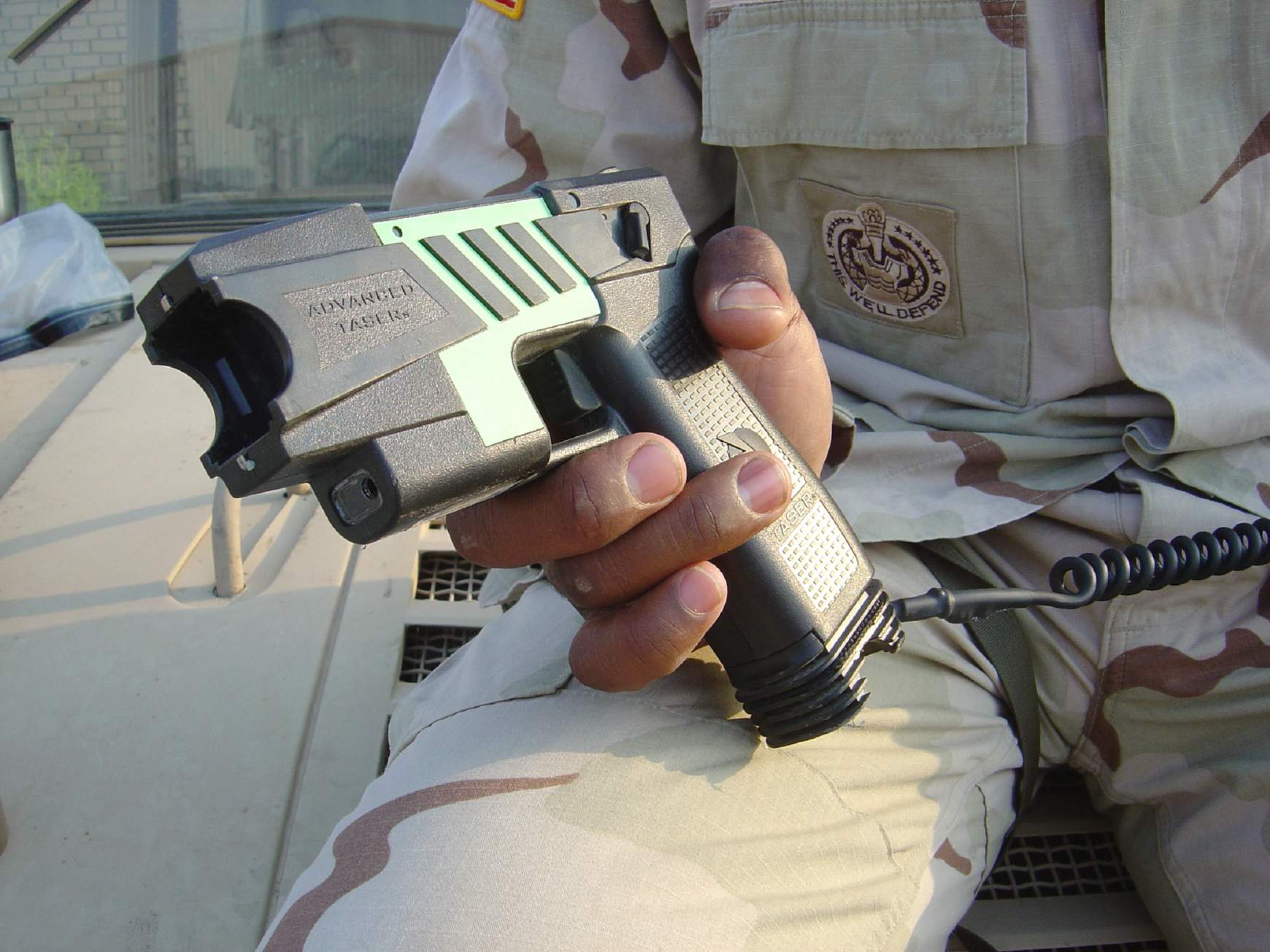 m26_taser.jpg m26_taser.jpg