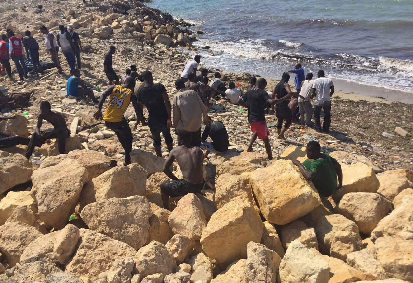 menekultek-a-libiai-partoknal.jpg