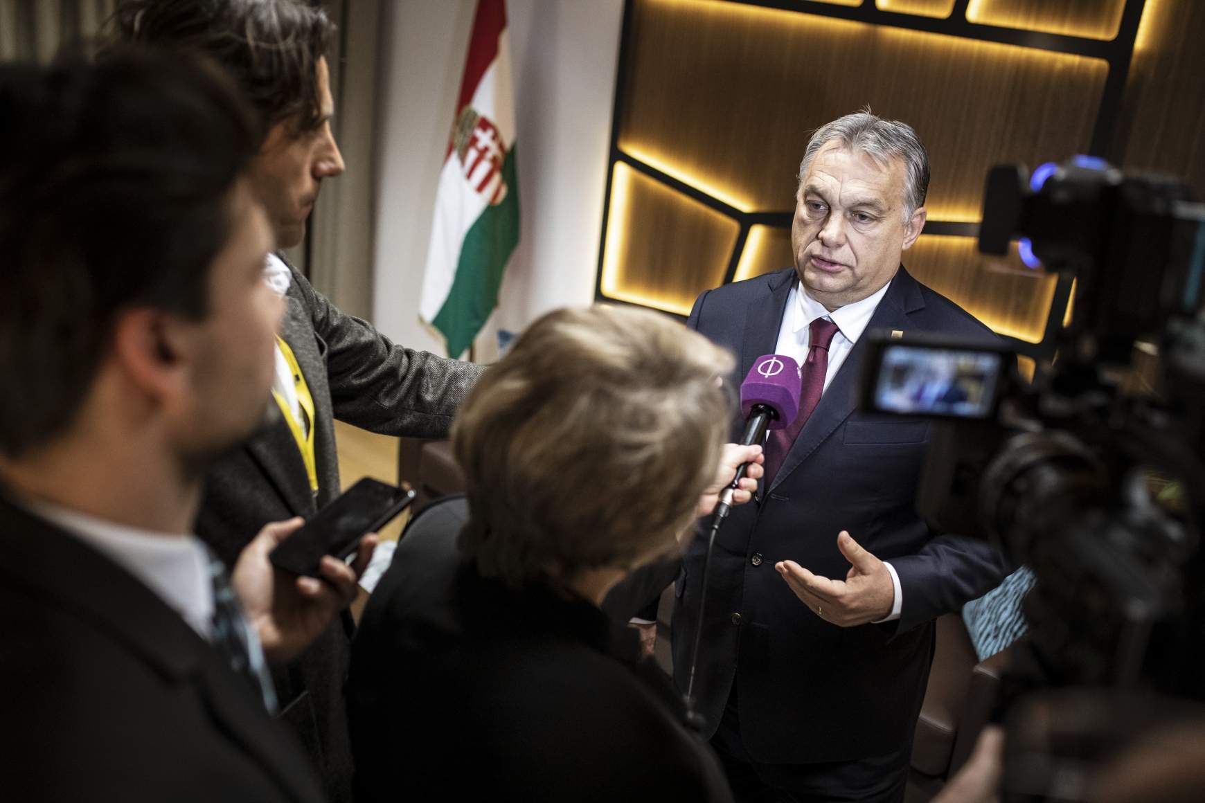 Orbán az EU/Brexit-csúcson, 2018. november 25.
