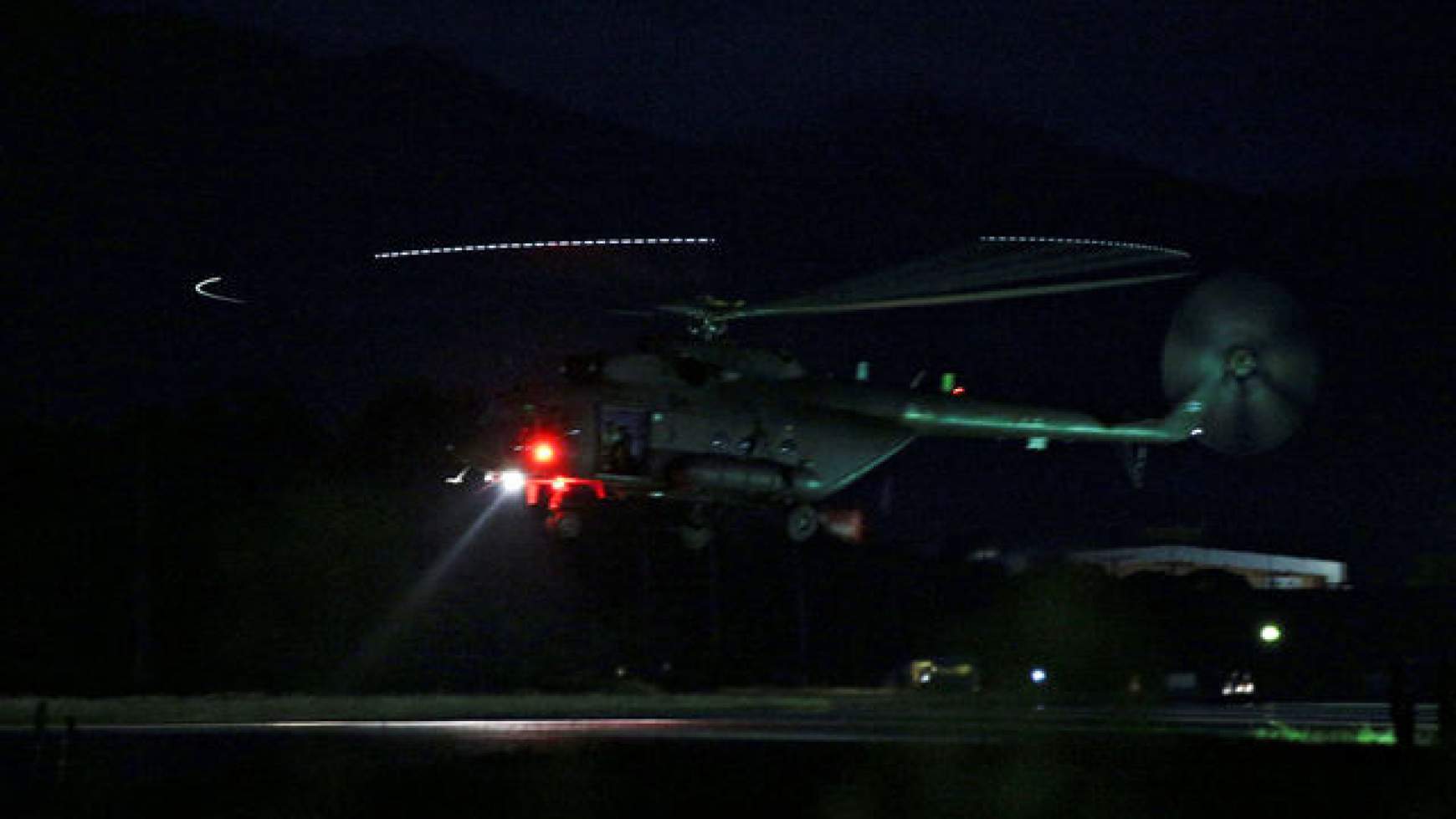 helikopter-viszi-a-gyerekeket.jpg helikopter-viszi-a-gyerekeket.jpg