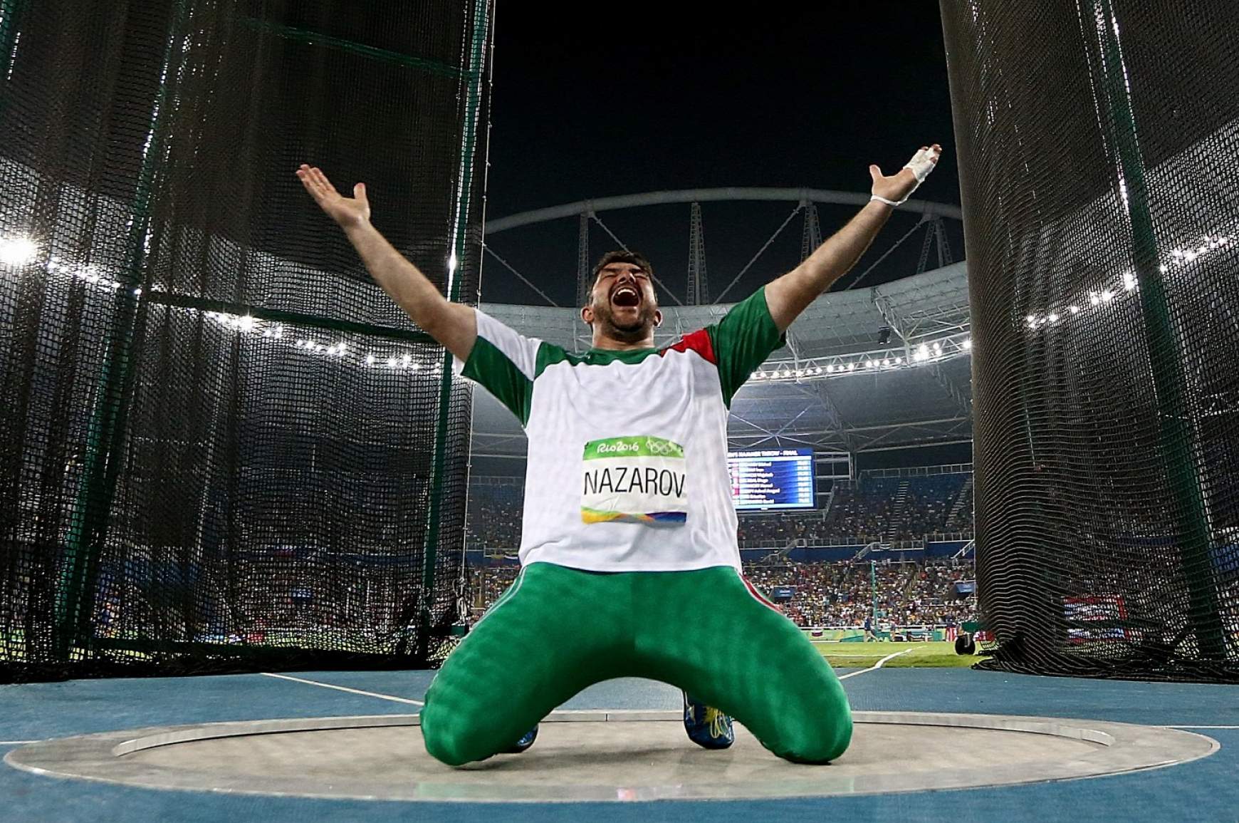 nazarov-kalapacsveto.jpg nazarov-kalapacsveto.jpg