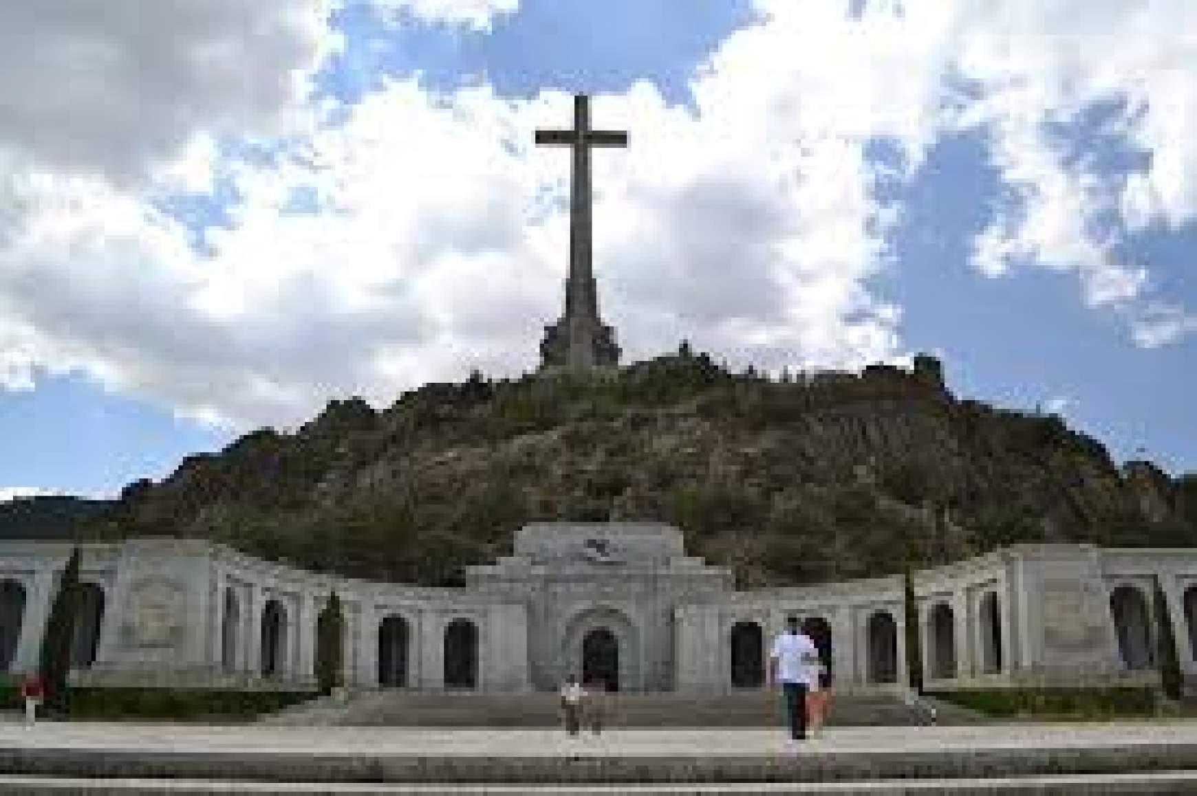 franco-elesettek-volgye.jpg franco-elesettek-volgye.jpg