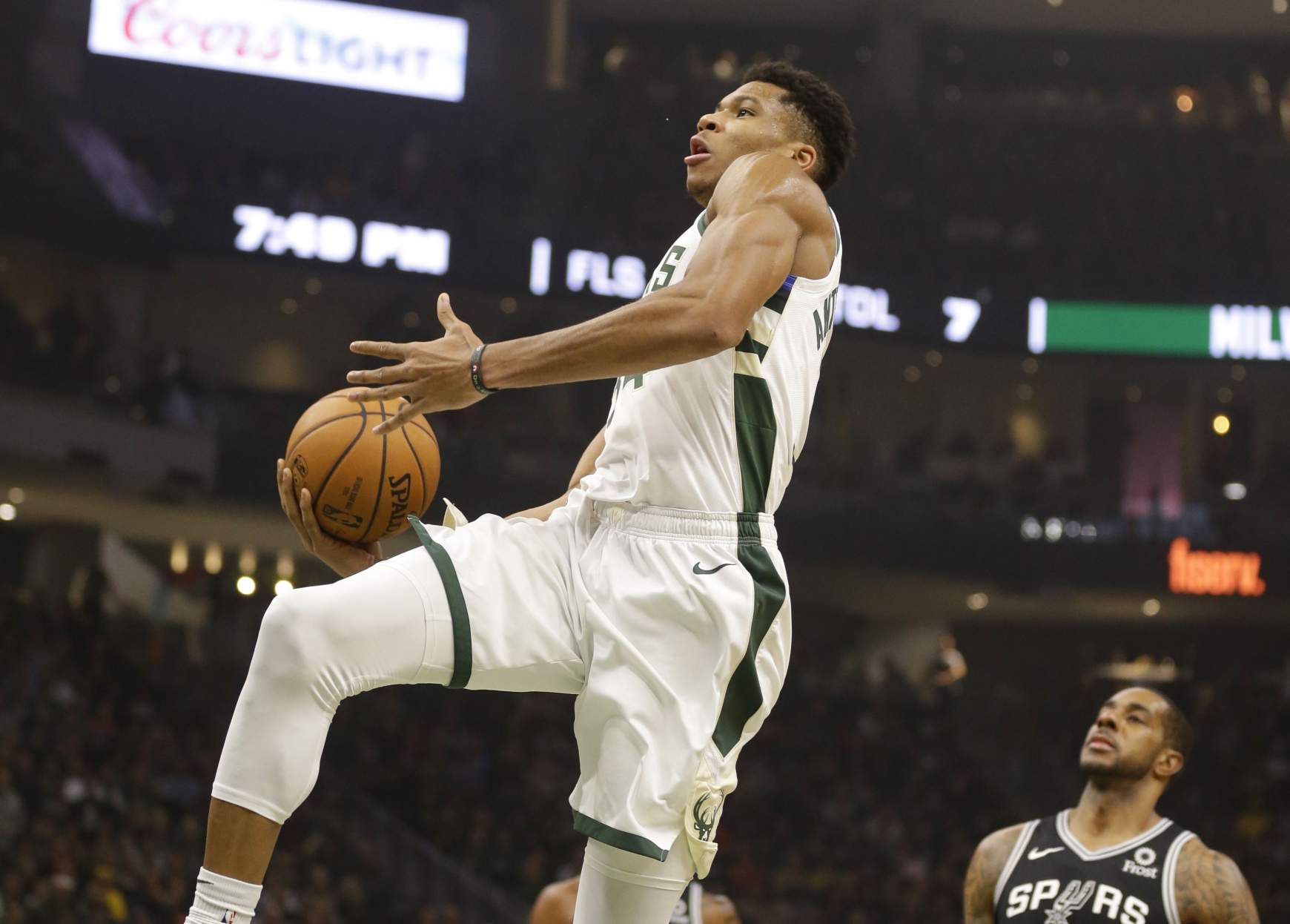 Milwaukee Bucks Giannis Antetokounmpo