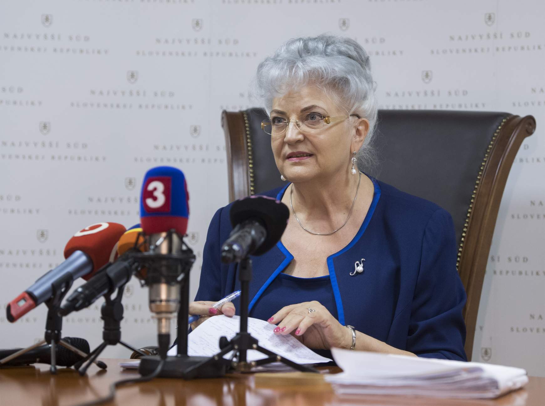 birosagok-bizalom--svecova.jpg birosagok-bizalom--svecova.jpg