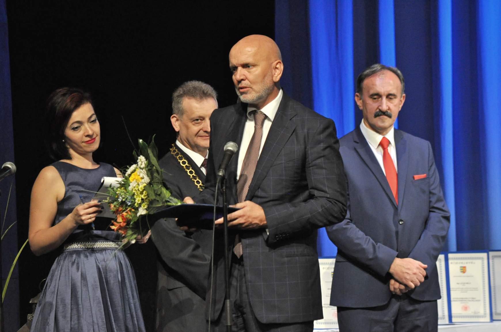 Világi Oszkár Pro Urbe díjban részesült