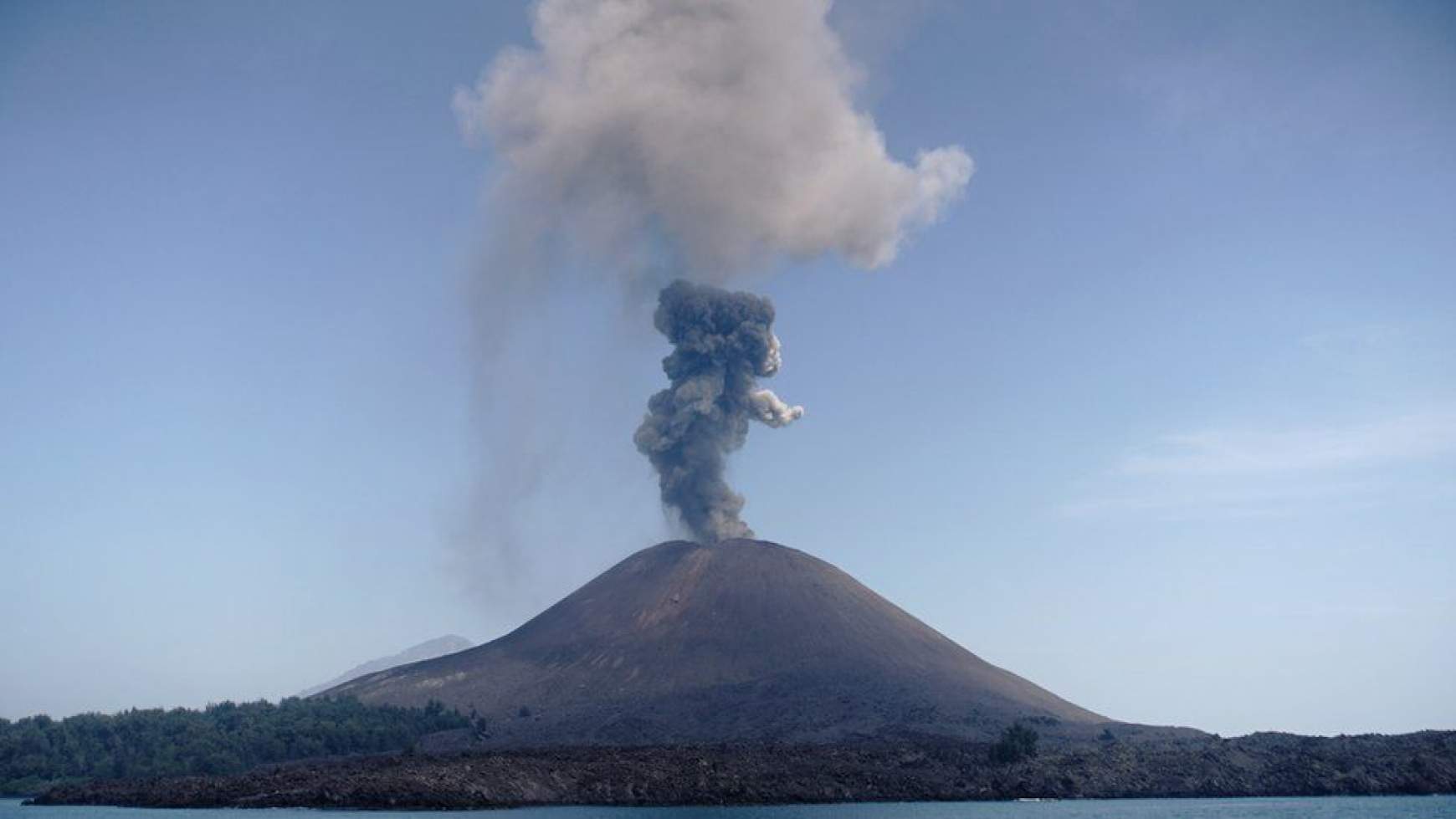 Krakatau 2018 júliusában