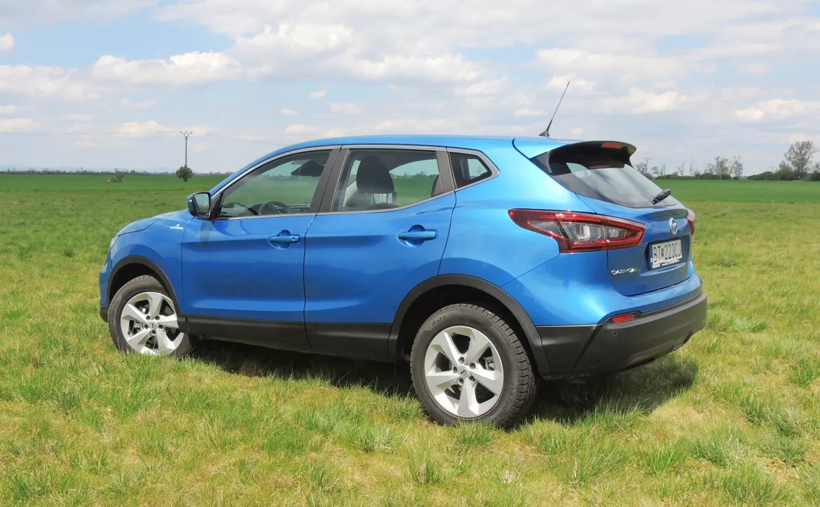 nissan-qashqai-dig-t-140-02