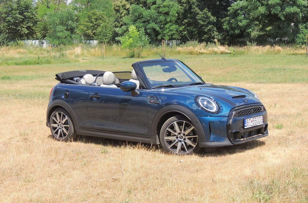 mini-cooper-s-cabrio-02