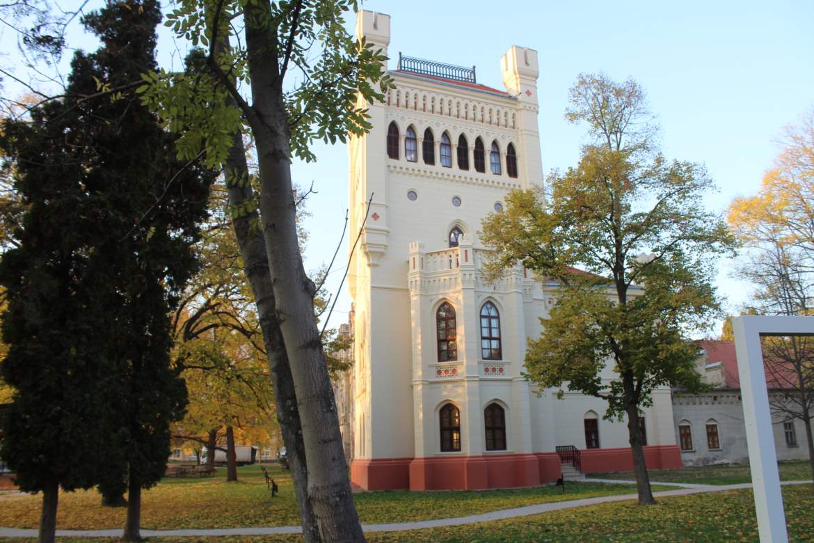 Galántai Esterházy kastély - déli torony felújítása