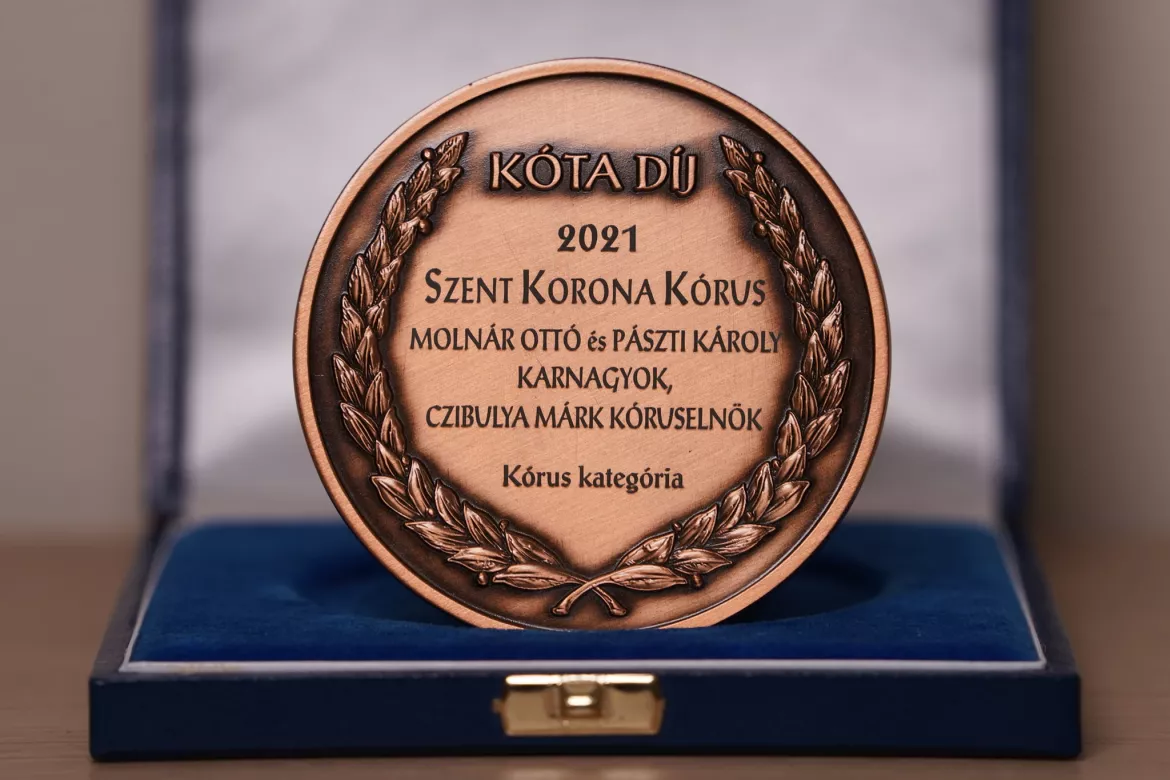Szent Korona Kórus