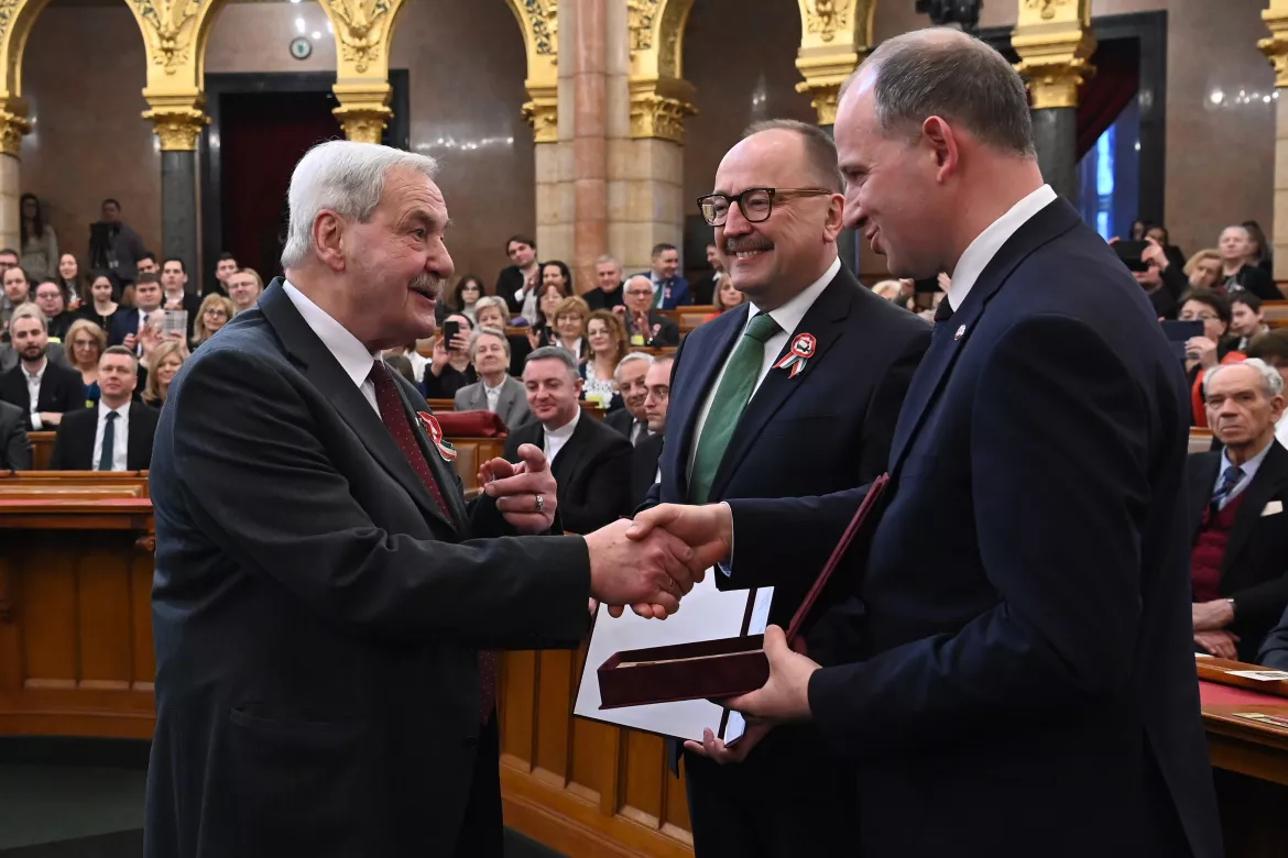 Csáky Csongot, Németh Zsolt, Martényi Árpás