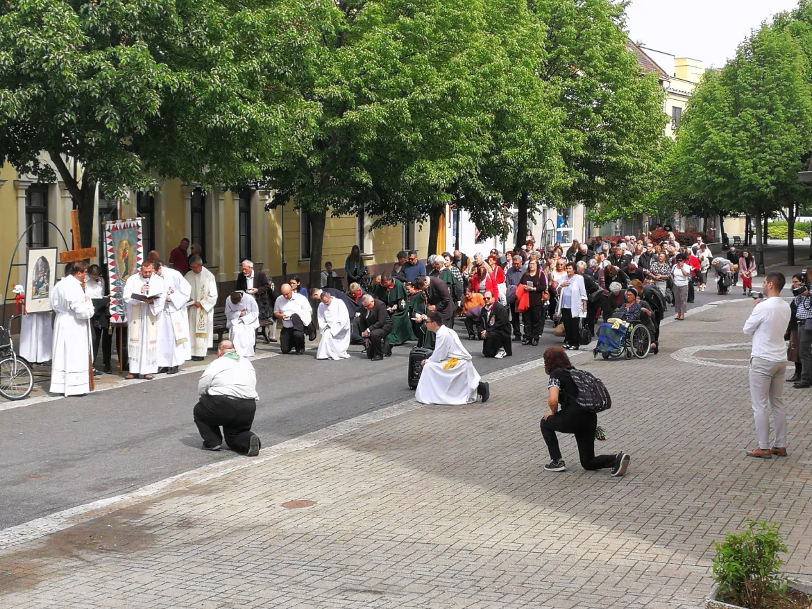  XXXIII. Komáromi Imanap a hazai magyar Főpásztorunkért és a békéért