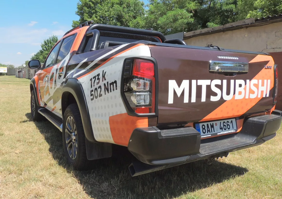 Mitsubishi L200