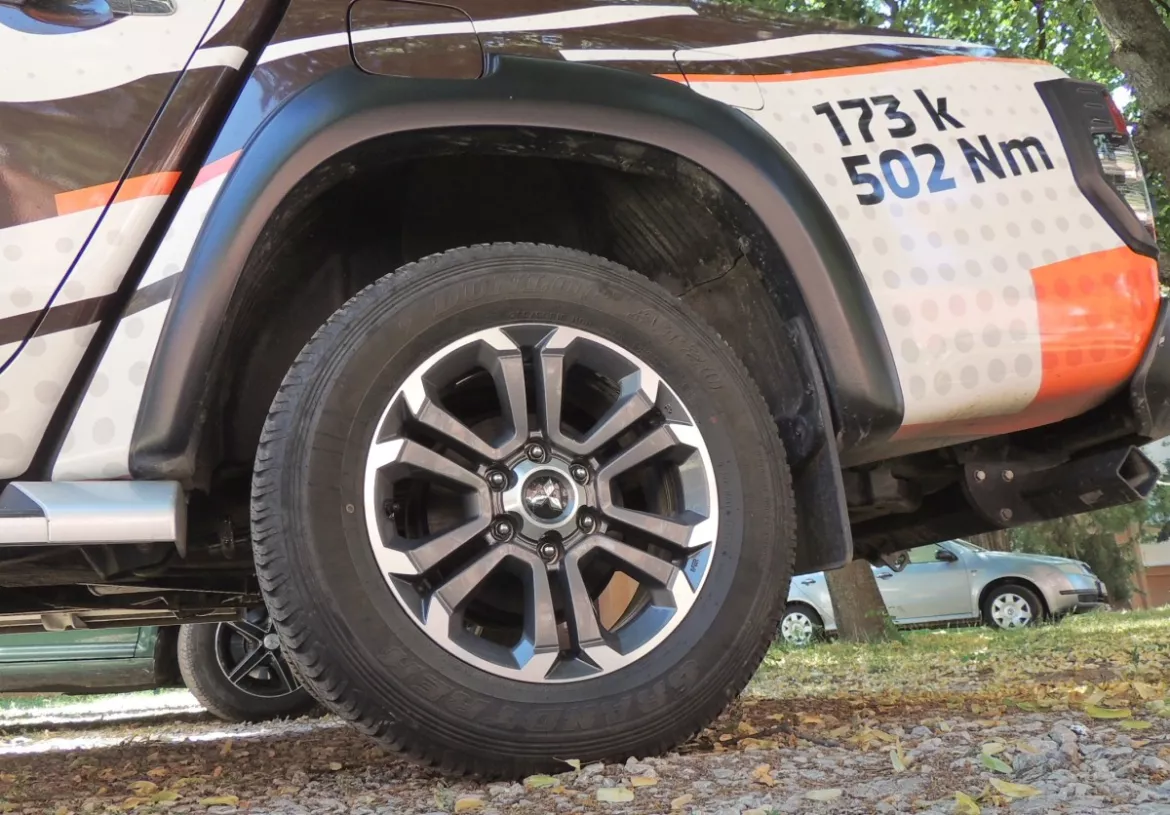 Mitsubishi L200