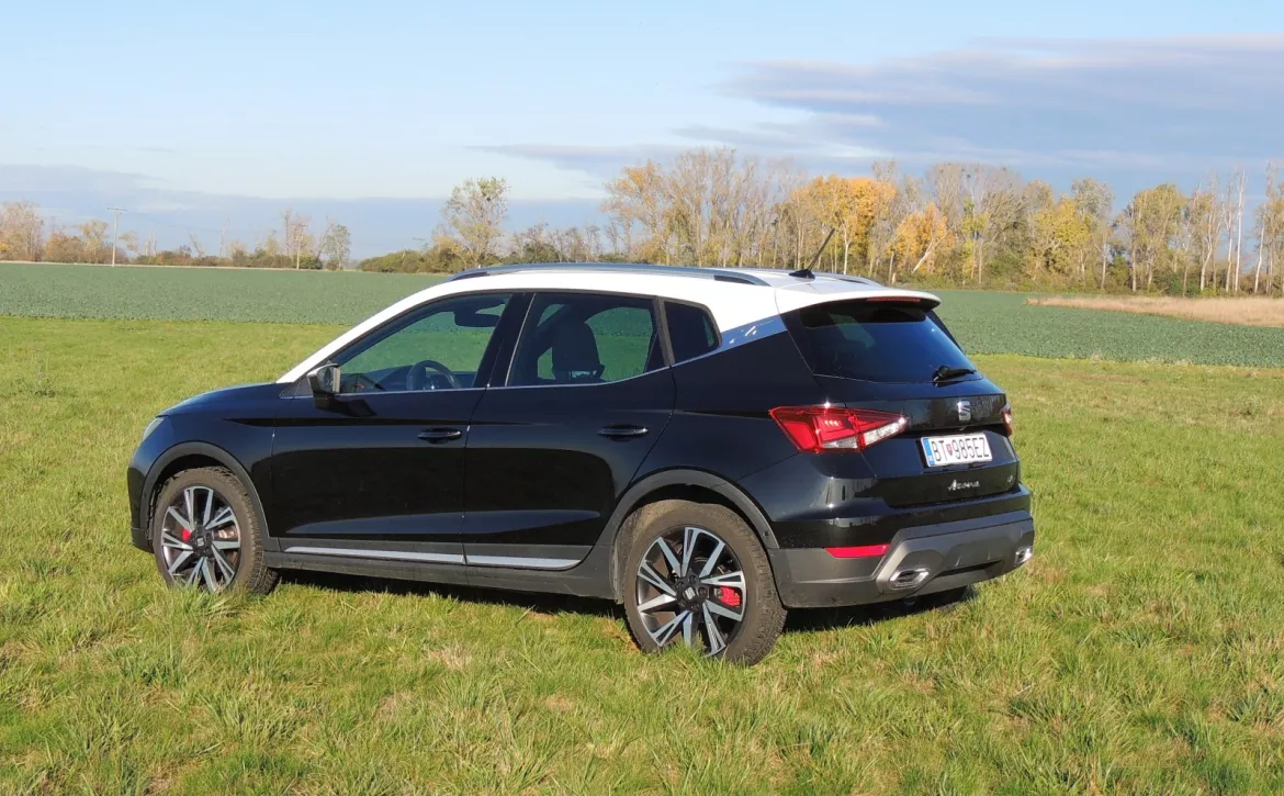 seat-arona-fr-02