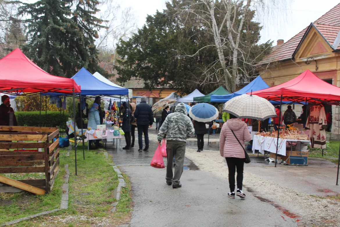 Tallós őstermelői piac