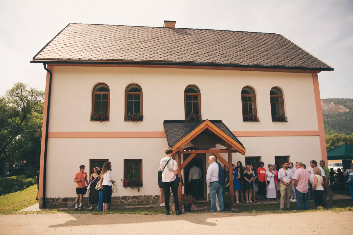 Gombaszög_Kúria átadó