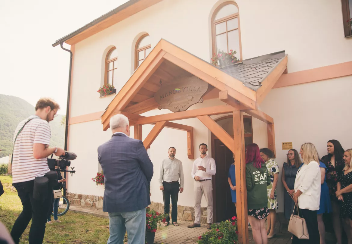 Gombaszög_Kúria átadó