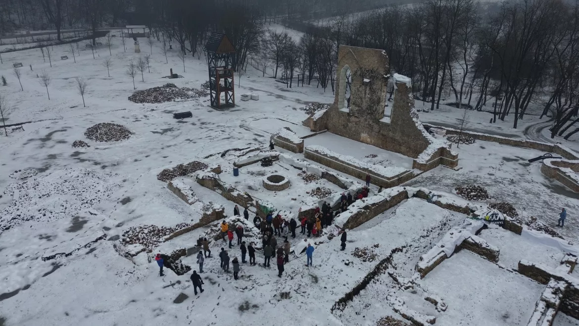 2024-01-18 Gombaszög, pálos kolostor, Rozsnyói Társalgási Egylet