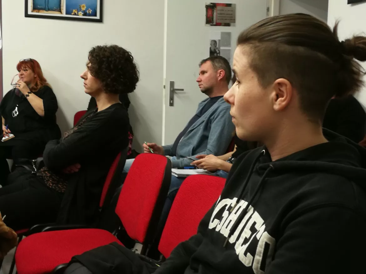 Miből lesz a cserebogár, avagy újságíró-okosító Komáromban - KÉPEKKEL