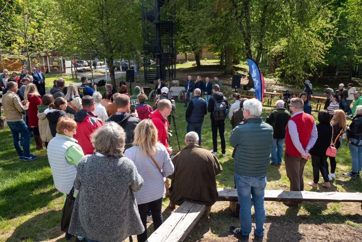 2024-04-19 Gombaszög, zipline, átcsúszópálya, átadás