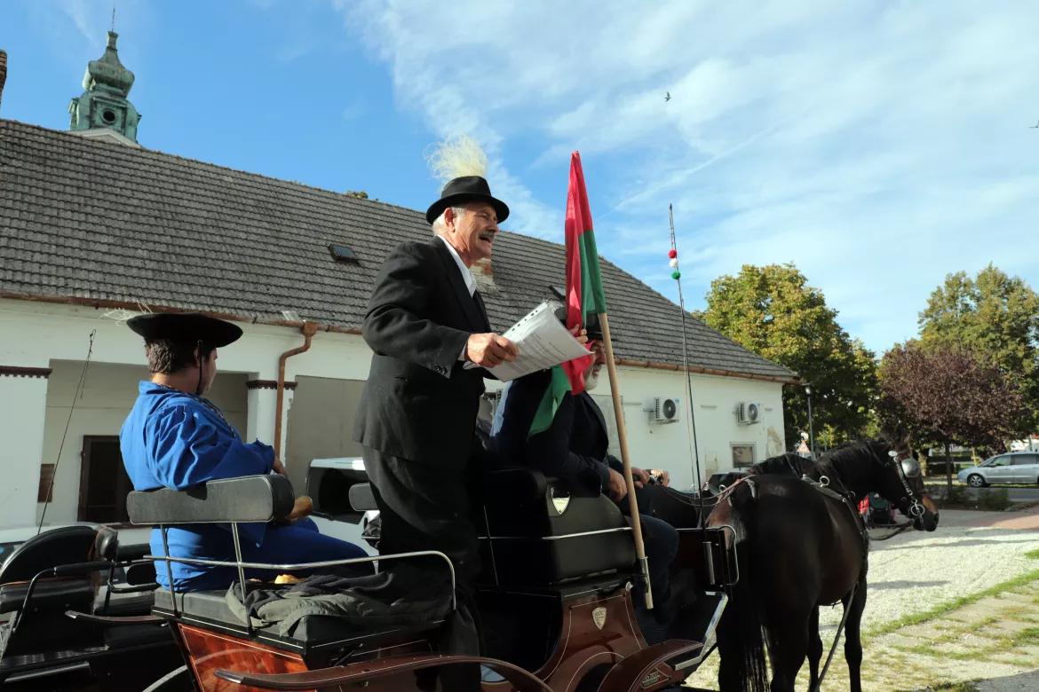 Felsőszeli szüreti felvonulás