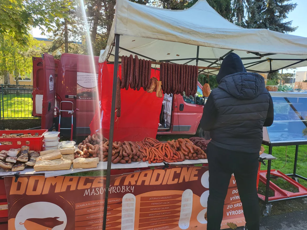 Tallósi piac