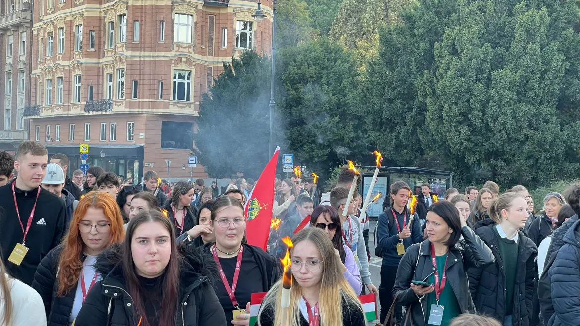 Glorai Victis 1956