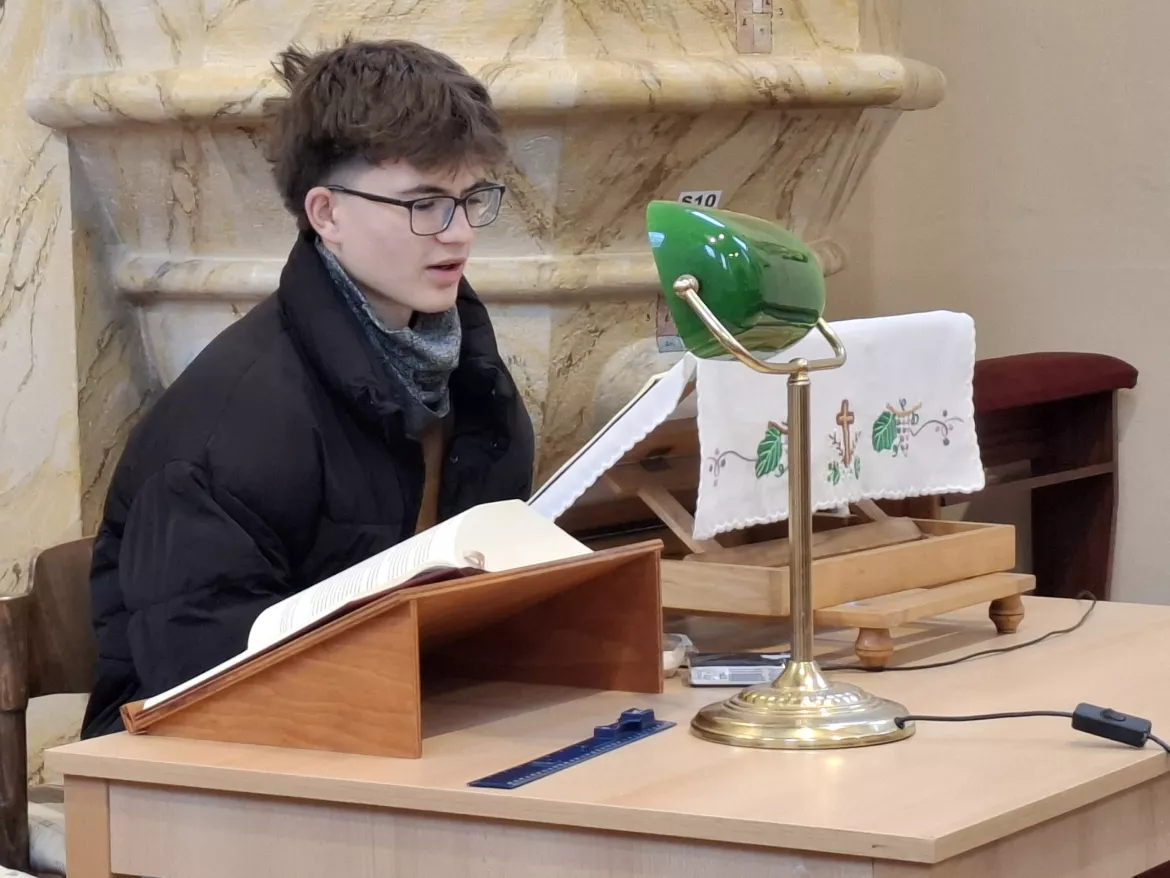 Kolon Bibliafelolvasás