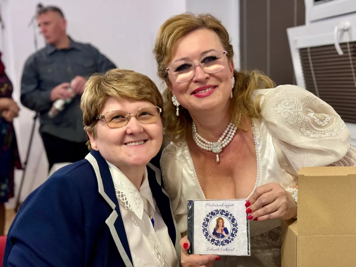 Szlezák Erika új cédé