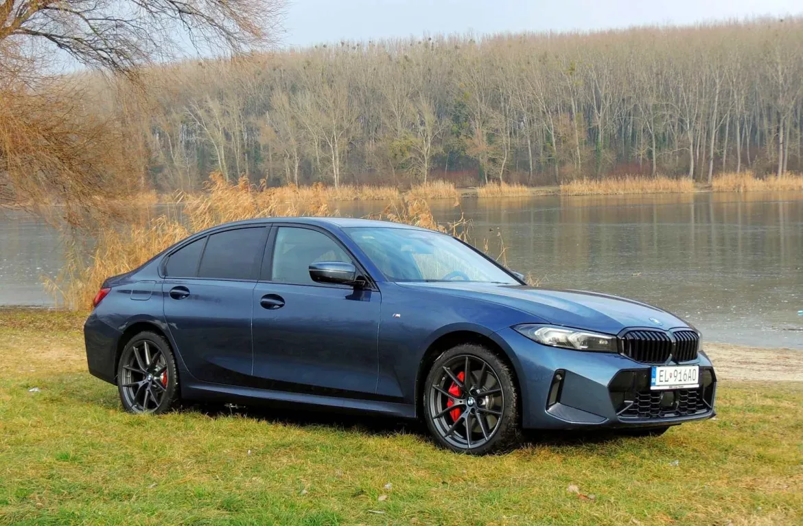 BMW 330e xDrive