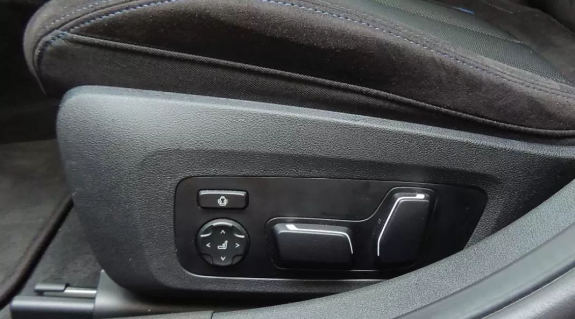 BMW 330e xDrive