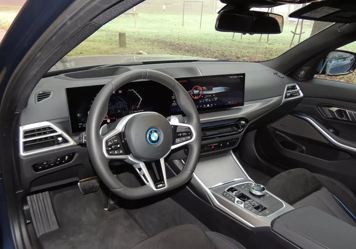 BMW 330e xDrive