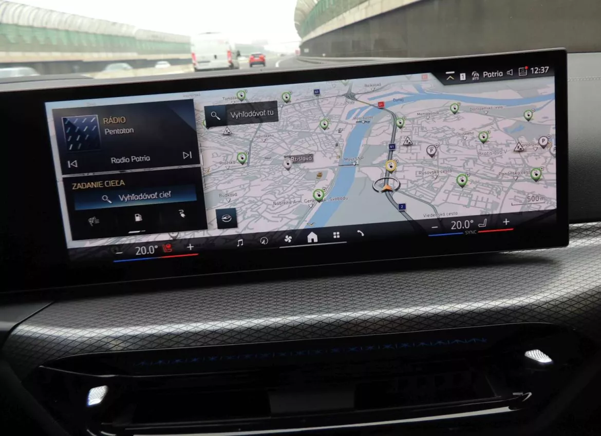 BMW 330e xDrive