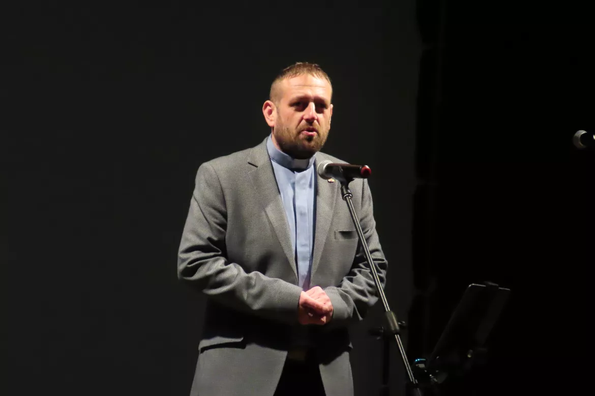 Farkas Zsolt atya