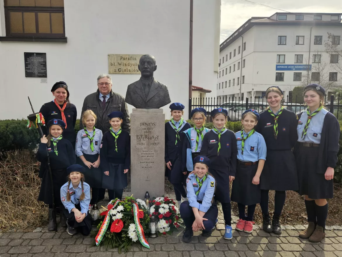 Esterházy János emlékmise Varsóban
