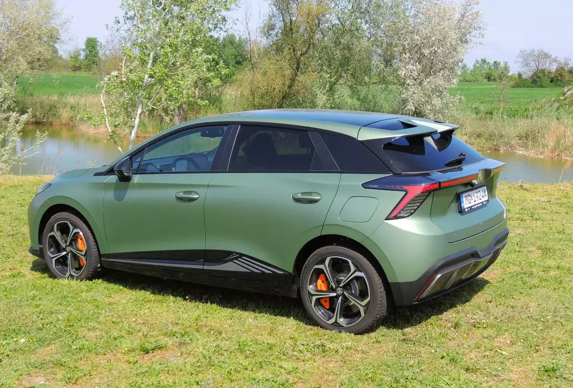 MG4 Electric XPower