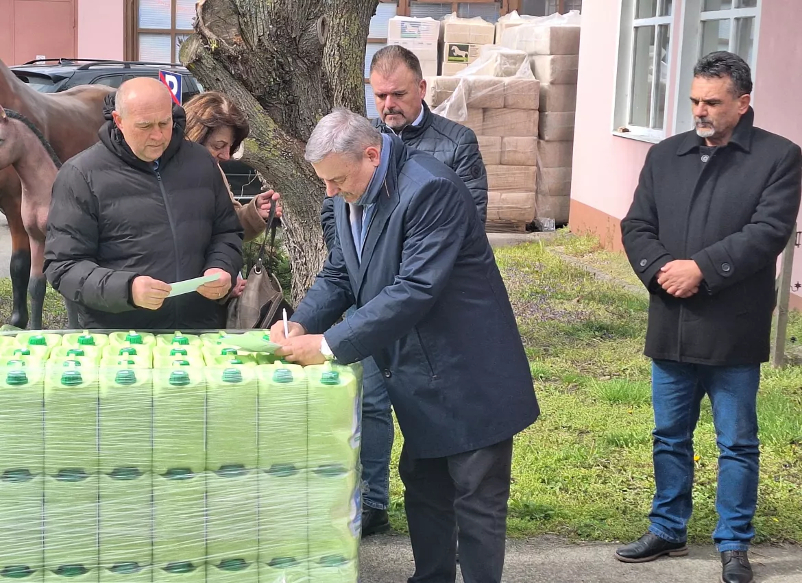 az-atveteli-szerzodes-alairasa