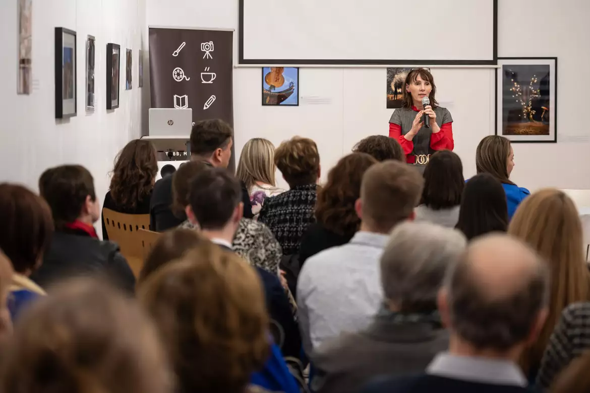 Slachta Margit, konferencia, Kassa