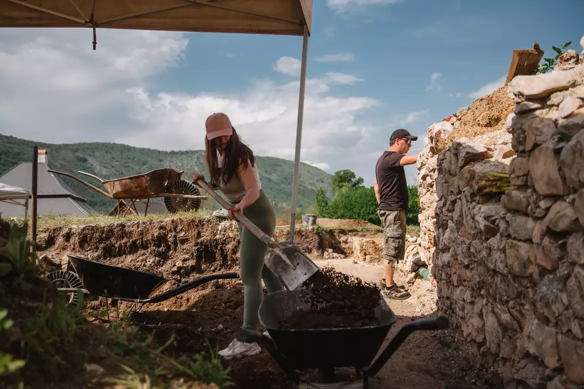 Gombaszög, pálos kolostor, monostor, ásatás, feltárás