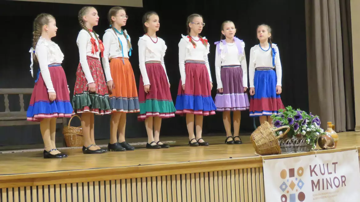 Feledi folklórfesztivál néptánc