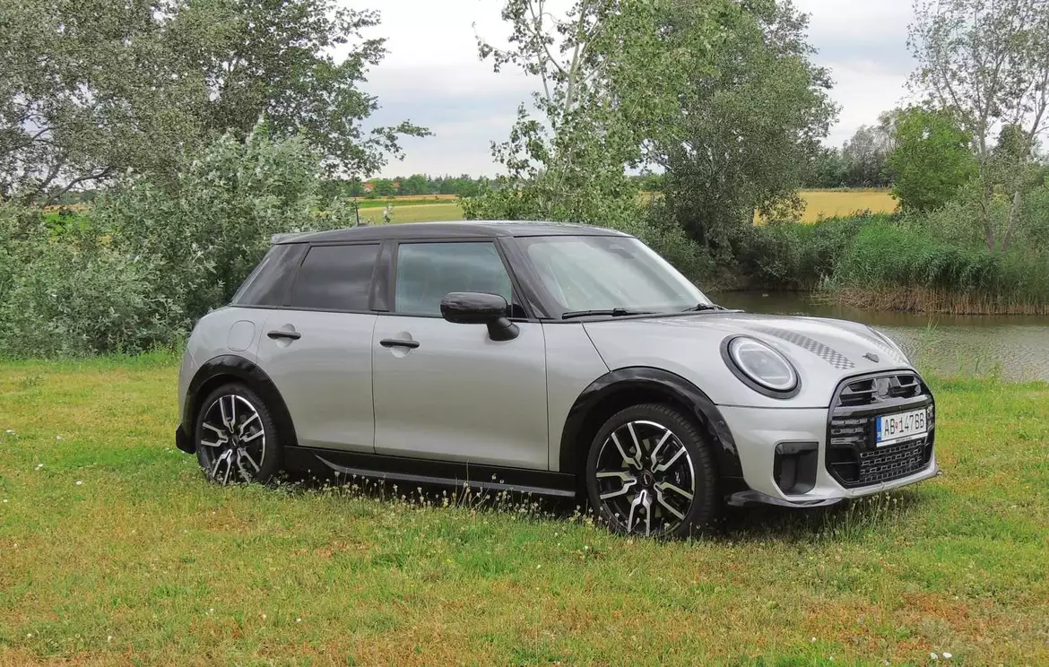 MINI Cooper S 5D